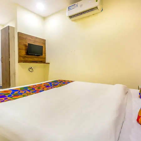 Hotel Fabhotel Tavakkal Mumbai