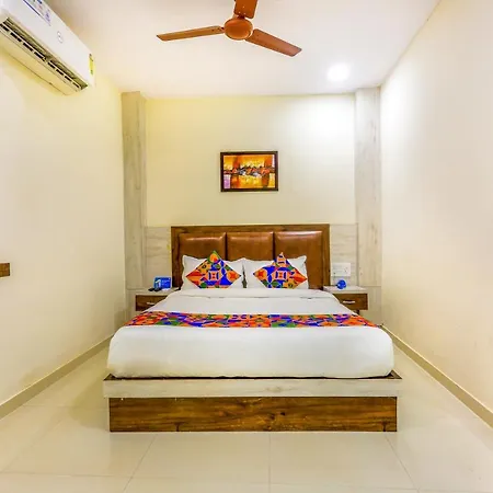 Hotel Fabhotel Tavakkal Mumbai