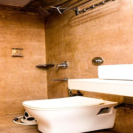 Bkc - Near Trade Center, Visa Consulate Bkc 3*