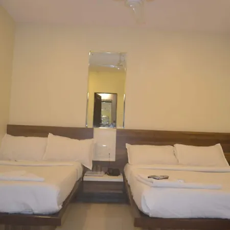 Collection O Airport Metro Andheri East Mumbai