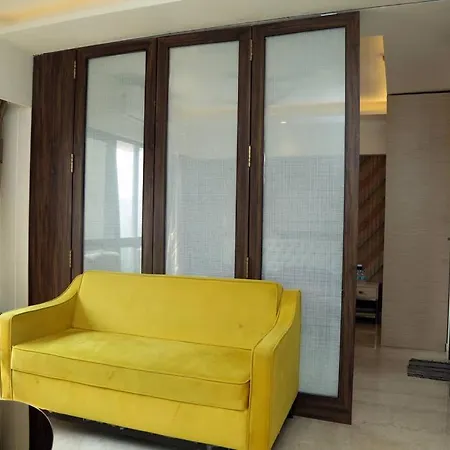 1 Bhk In Bandra Kurla Annexe. Apartment