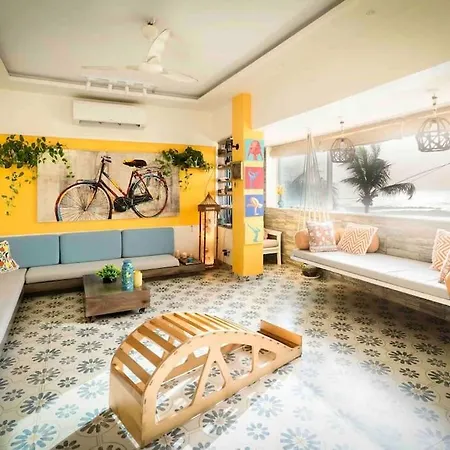 Top-floor Oceanfront Designer In Bandra Apartment Mumbai