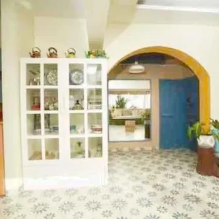 Apartment Top-floor Oceanfront Designer In Bandra