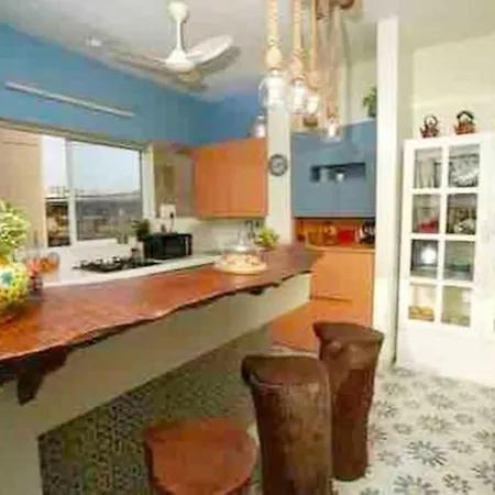 Top-floor Oceanfront Designer In Bandra *
