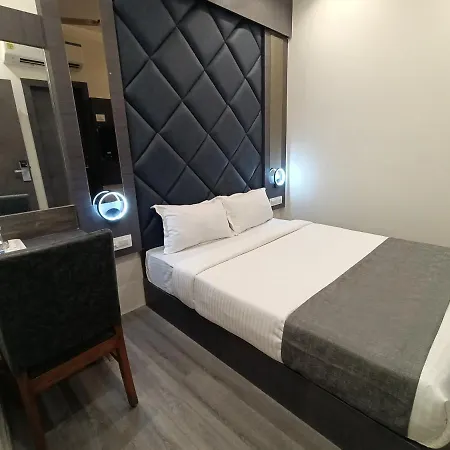 Classio Andheri - Near Dn Nagar Metro Station Mumbai