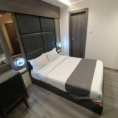 Classio Andheri - Near Dn Nagar Metro Station 3* Mumbai