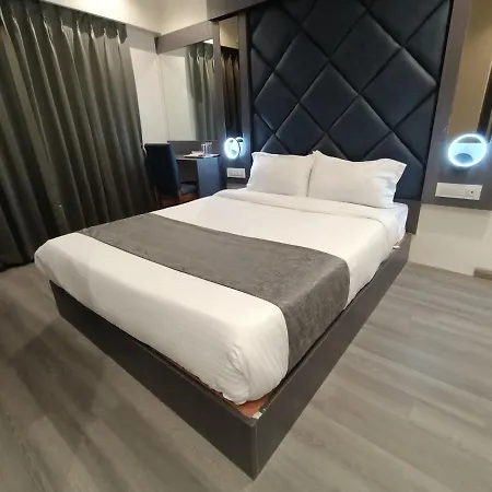 Hotel Classio Andheri - Near Dn Nagar Metro Station Mumbai