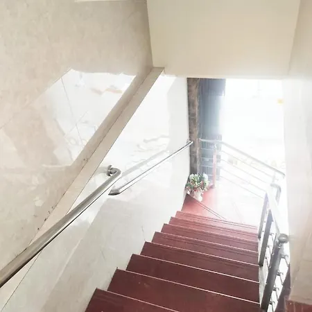 Hotel Golden Galaxy - Santacruz East Mumbai