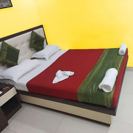 Hotel Afra For Female & Male 5 Min From Airport Mumbai