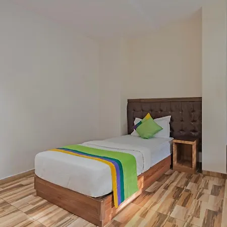 Hotel Treebo Seven Olives