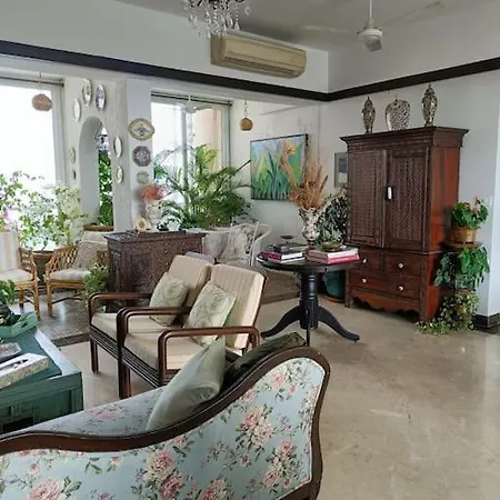 Apartment An Artist's Mumbai