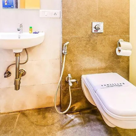 Guest house New Ascott By Glitz Hotels, International Airport *