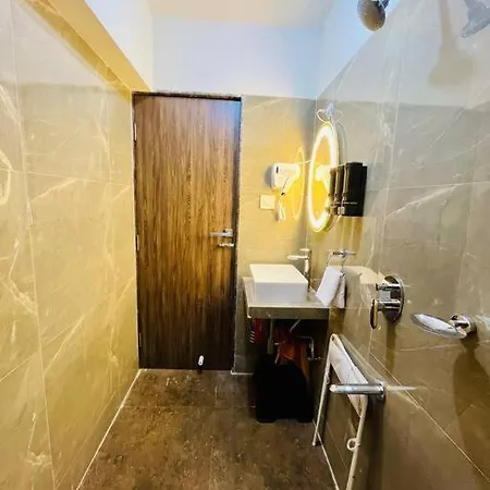 Apartment La Mezzo 1 Bhk Service Mumbai