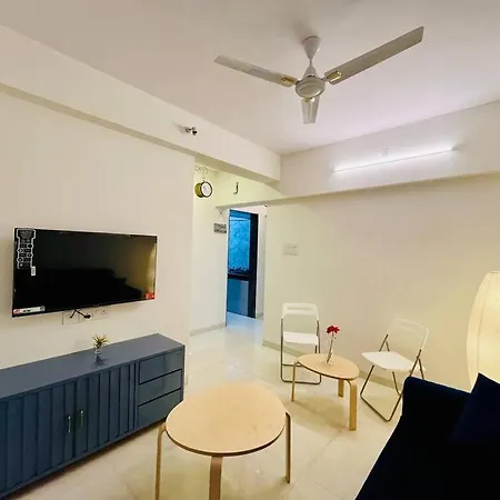 La Mezzo 1 Bhk Service Apartment *