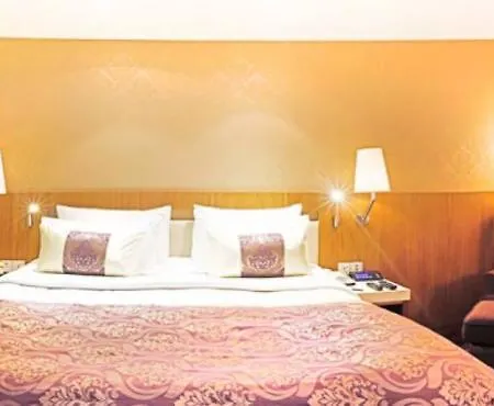 Bawa International Hotel 3*