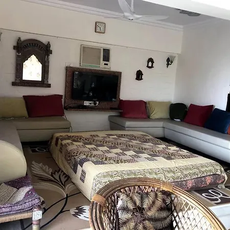 Apartment Sealink View Next To Hinduja Hospital