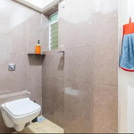 Brand New Modern 1 Bed , 1 Living , 2 Bath Apartment Mumbai
