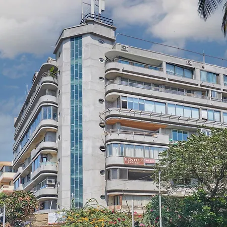 Hotel Bentley Marine Drive 2*