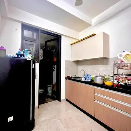 Apartment Hillview Comfy Flat In Dahisar