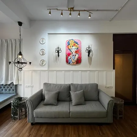 Apartment Opera 1bhk Bandra W By The Company
