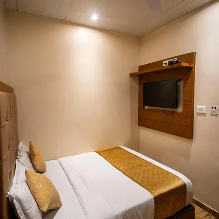 Bkc - Near Trade Center, Visa Consulate Bkc Hotel 3*