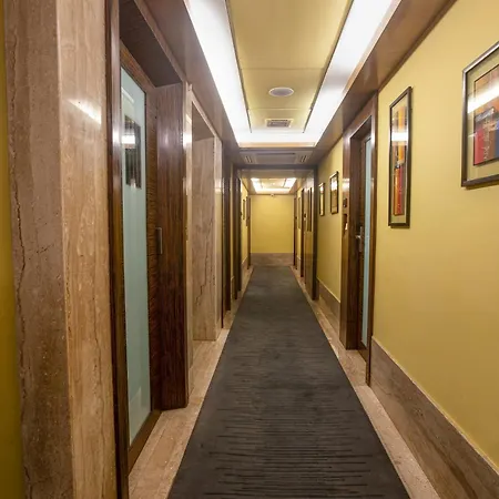 Hotel Bawa Continental 3*