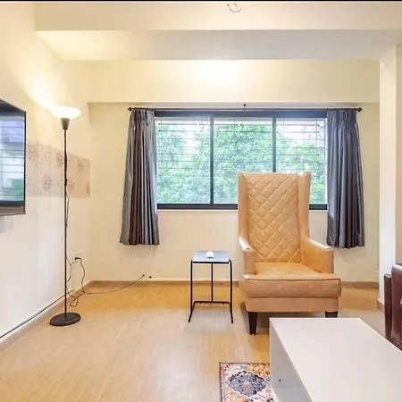 Lovely 2bhk Nr Carter Rd Bandra Apartment