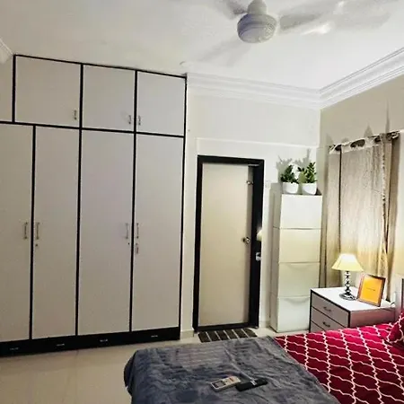 Oasis Homestay *