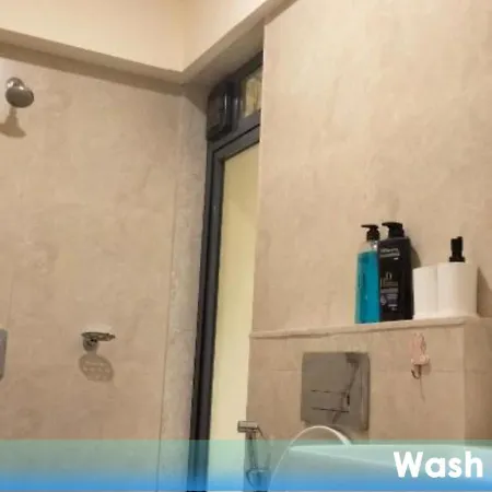 Apartment 1bhk Service In Bkc By Florastays