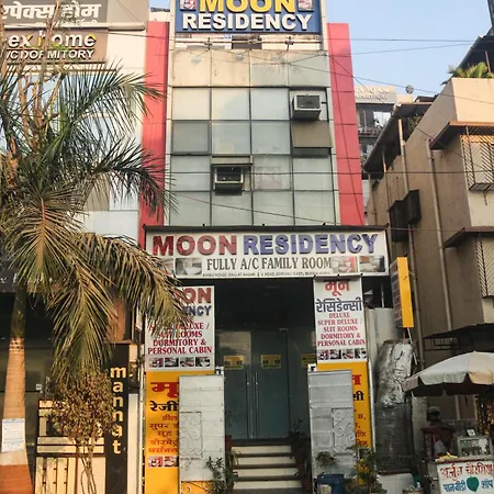 Moon Residency 3*