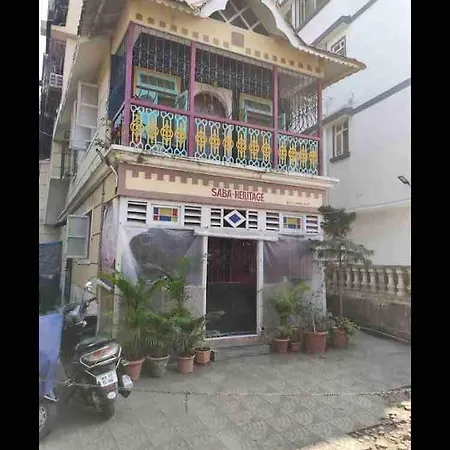 Apartment Rooftop Rendezvous - Artsy Terrace Garden Retreat Mumbai