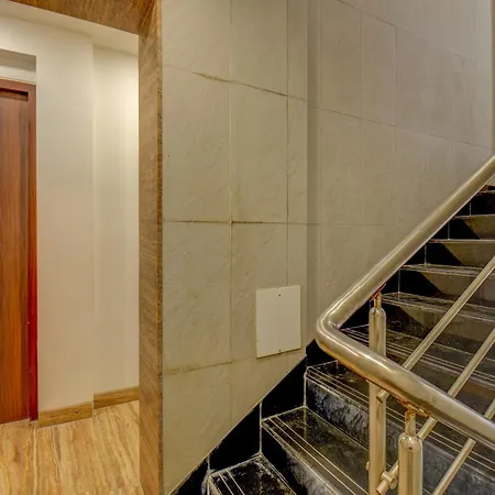 Staywood Suites, 3* Mumbai