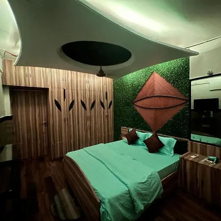 2bhk With Terrace Garden-lokhandwala Andheri *
