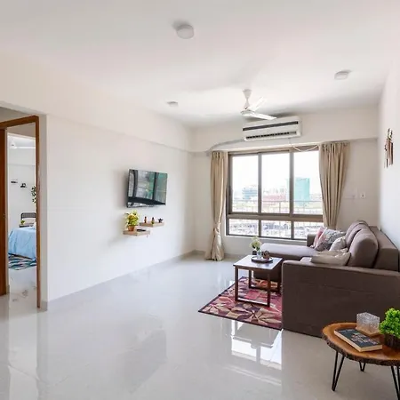 Apartment Breezy, Bright, Upper Floor 2bhk Nr Bkc & Airport