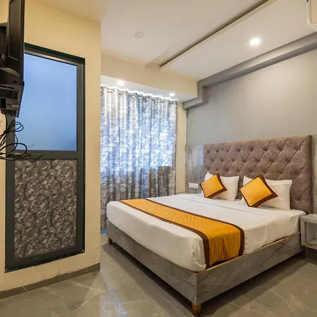 De Classico -lokhandwala Mumbai