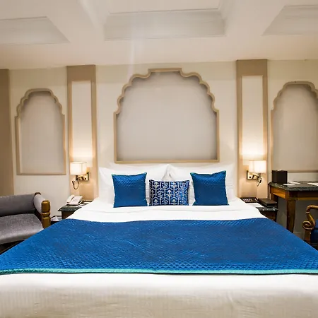 Bawa Continental Hotel