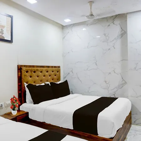 Super O Beverly Plaza Kurla 3*