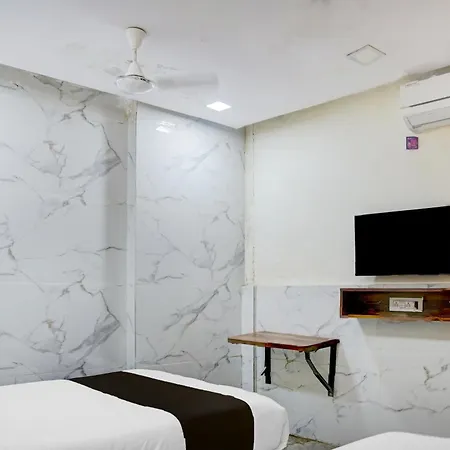 Hotel Super O Beverly Plaza Kurla 3*