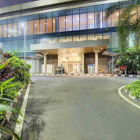 Niranta Transit Airport - At Arrivals 4*