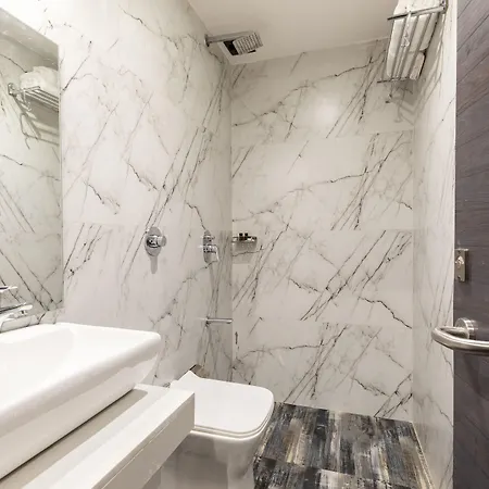 Classio Andheri - Near Dn Nagar Metro Station Hotel Mumbai
