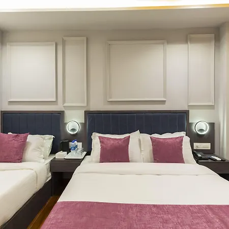 Classio Andheri - Near Dn Nagar Metro Station