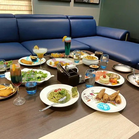 Aralia International Airport, 3*