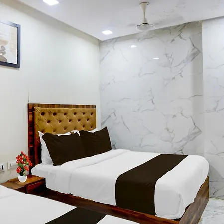 Super O Beverly Plaza Kurla Hotel