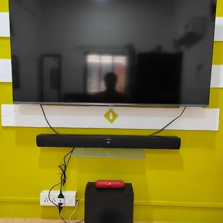 Seaface Bldg 1bhk 0r 2 Bhk 0r Pvt Luxe Service Flat, Apartment