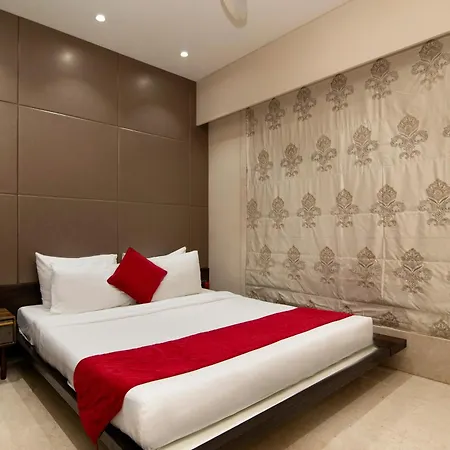 Theory9 Premium Service Khar Apartment Mumbai