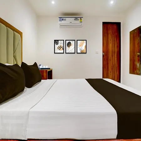 Super Collection O Sakinaka Airport T2 Hotel