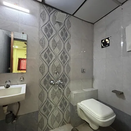 Hotel Kailash Park Near International Airport T2 Mumbai
