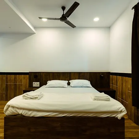 Homestay Cozykey Bandra Mumbai
