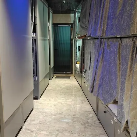 Signature Hostel Mumbai