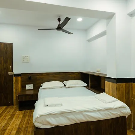 Homestay Cozykey Bandra *